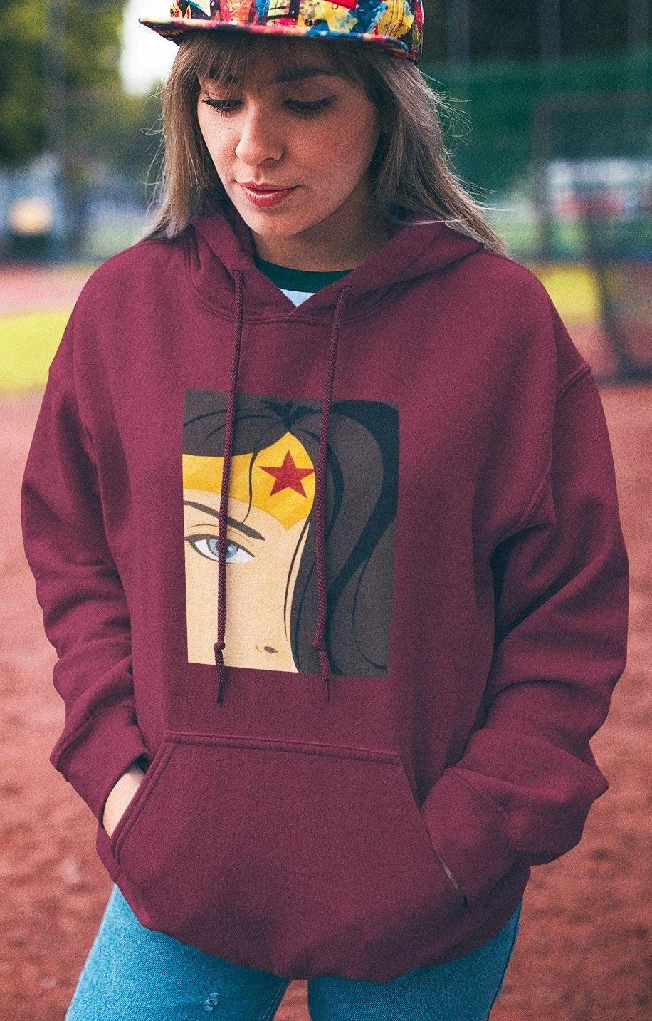 Wonder Woman - WINTER HOODIES MAROON