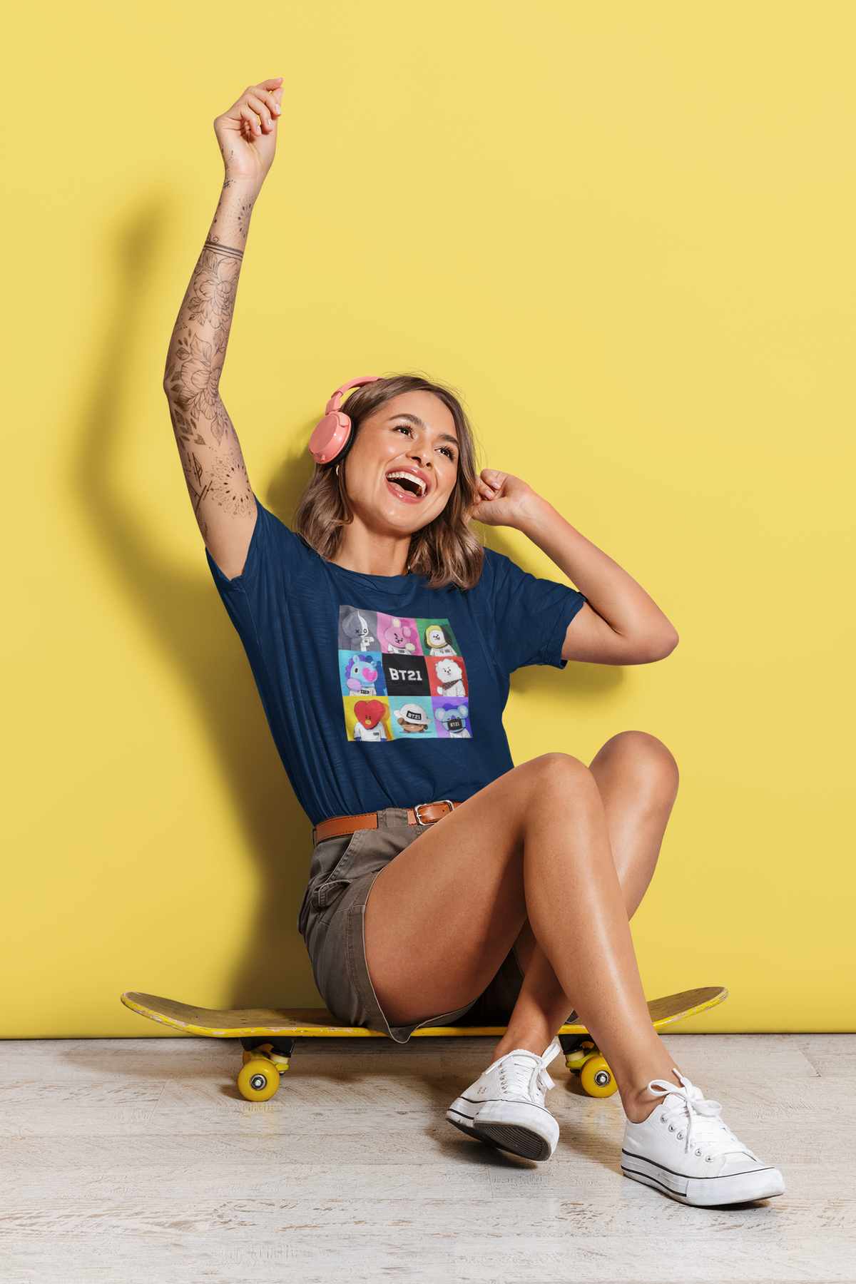 BT21 GANG : BTS - HALF-SLEEVE T-SHIRTS NAVY BLUE