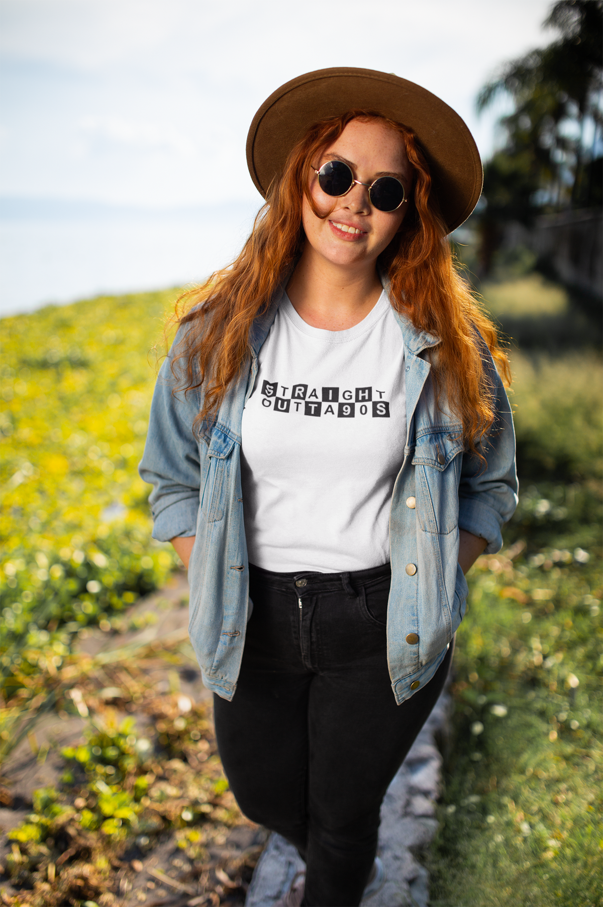 Straight Outta 90s - Regular Fit T-SHIRTS