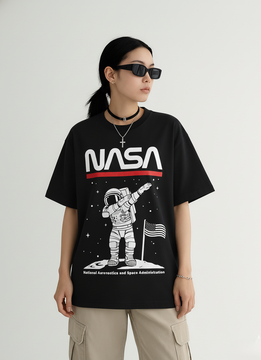 NASA Astronaut Dab Unisex Oversized T-Shirts