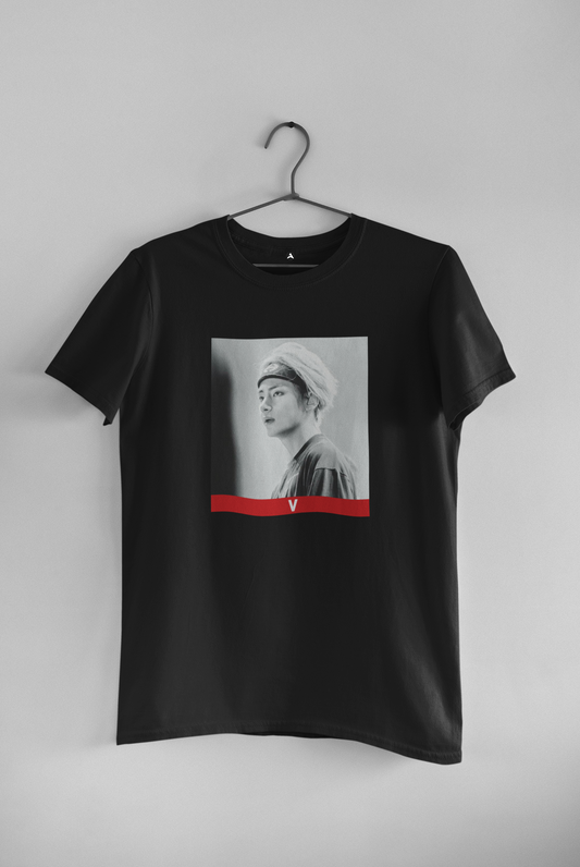 BTS Kim Taehyung V - HALF-SLEEVE T-SHIRTS BLACK