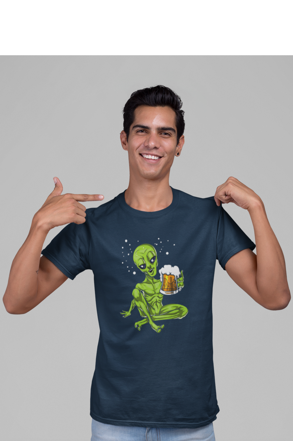 ALIEN HAVING BEER : ALIEN & SPACE- HALF-SLEEVE T-SHIRTS NAVY BLUE
