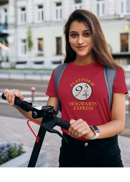 HOGWARTS EXPRESS Unisex Regular Fit T-Shirt