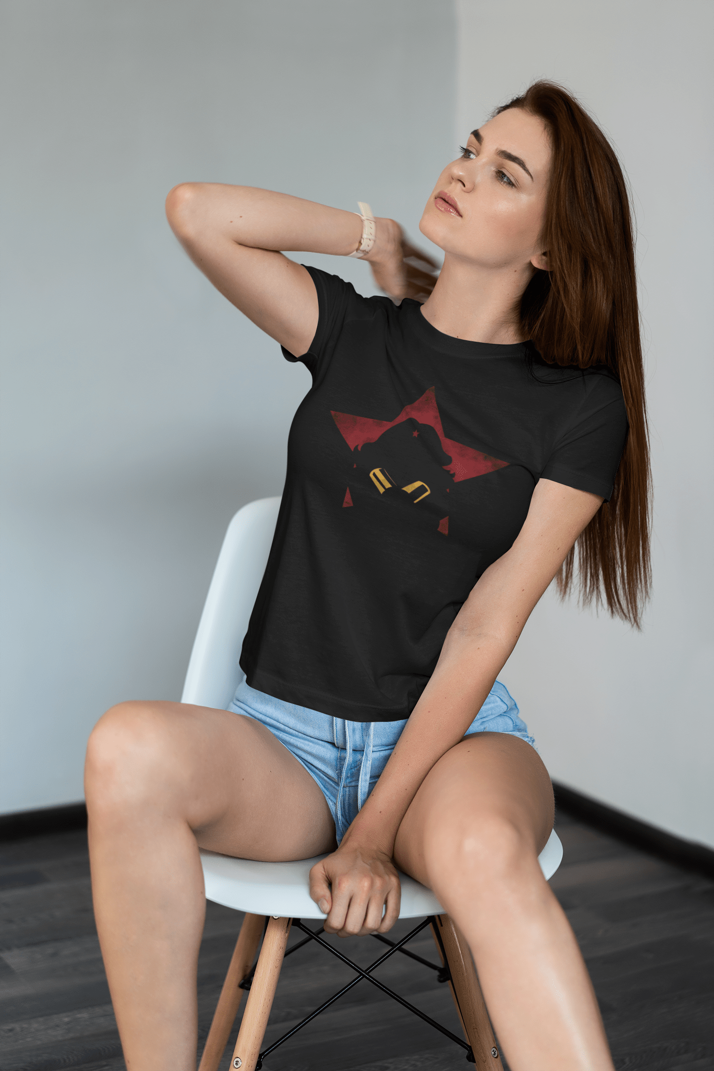 WONDER WOMAN CLASSIC: HALF SLEEVE T-SHIRT BLACK