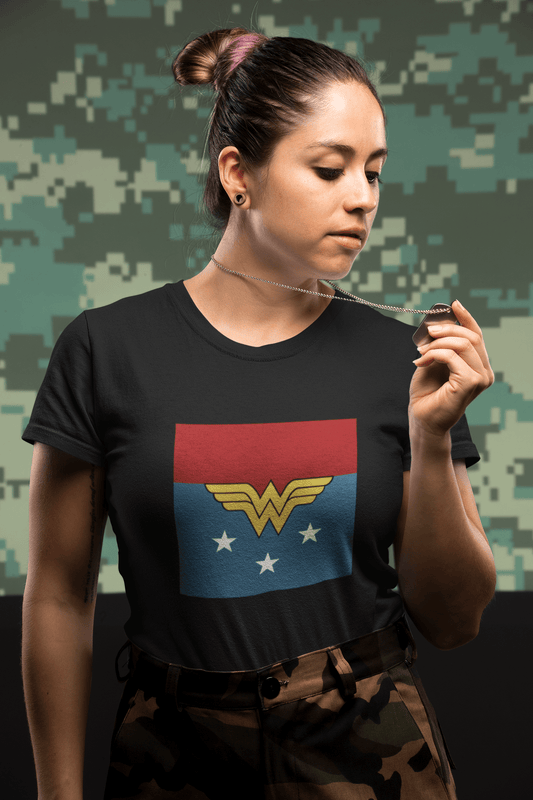 WONDER WOMAN GOLDEN ARMOR : HALF SLEEVE T-SHIRT BLACK