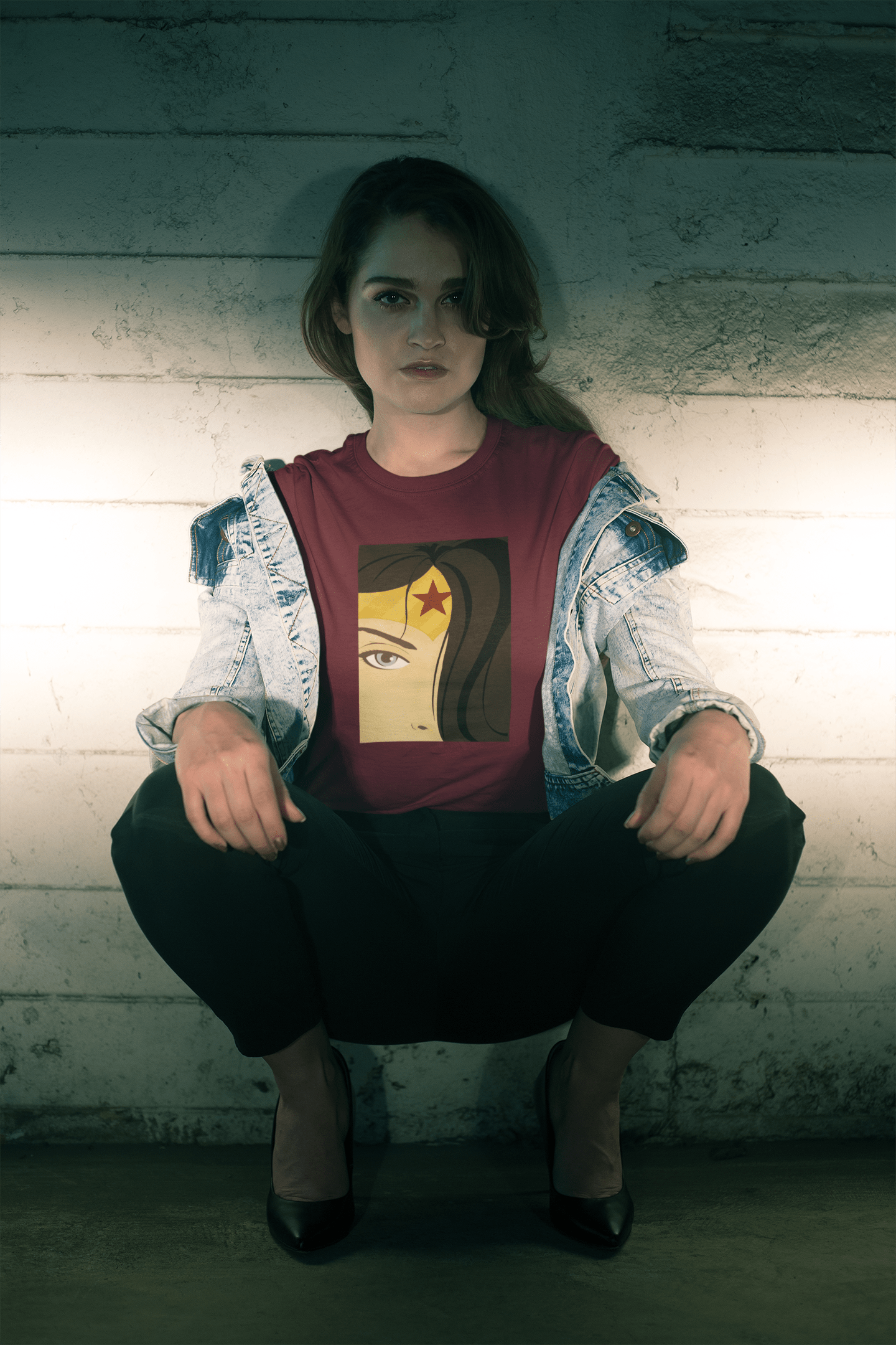 "WONDER WOMAN " HALF-SLEEVE T-SHIRT. MAROON