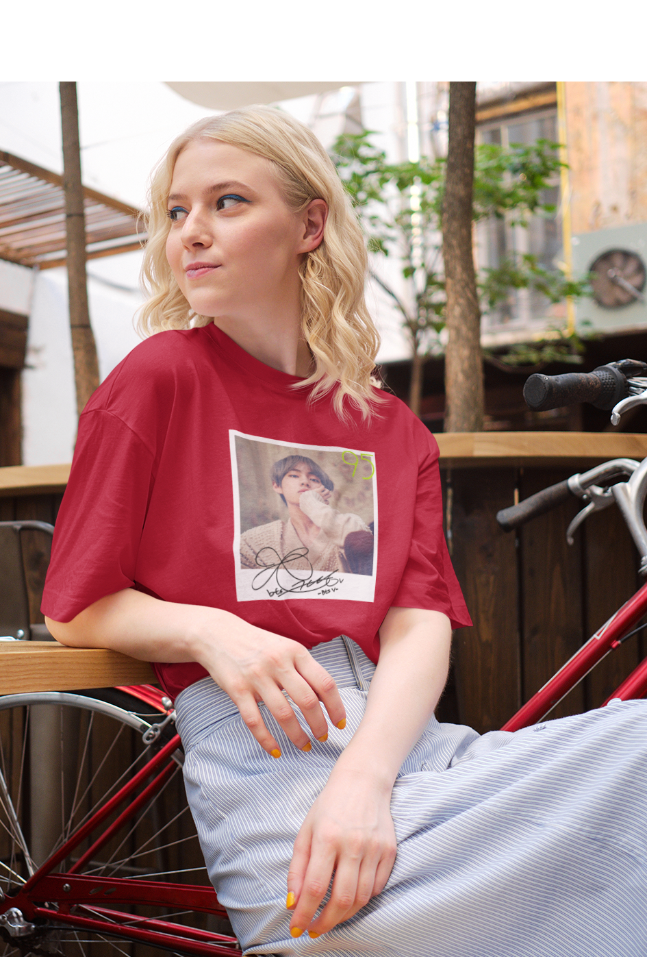 BTS V AUTOGRAPH Regular Fit T-Shirts RED
