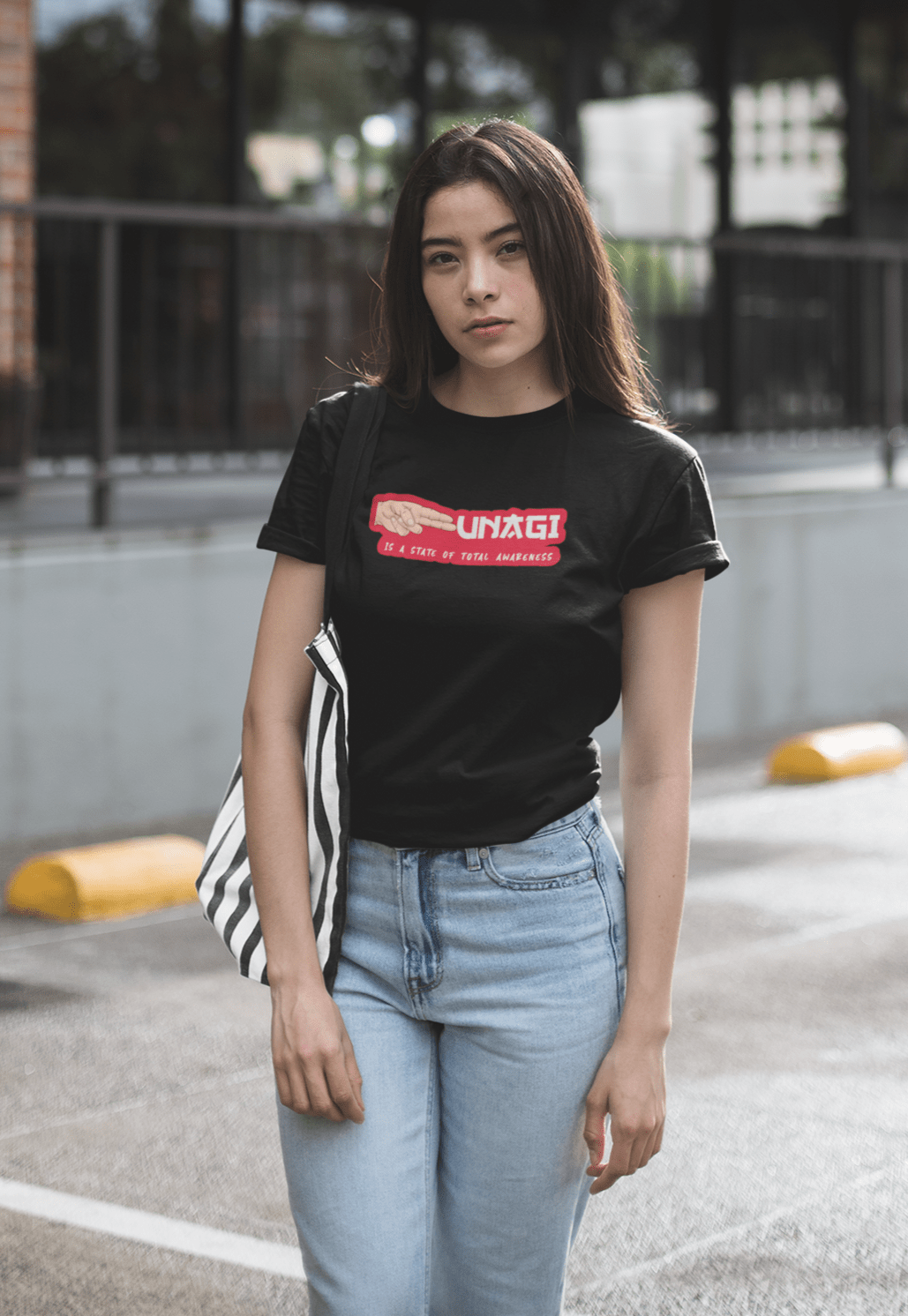 UNAGI- FRIENDS Unisex Regular Fit T-Shirt BLACK